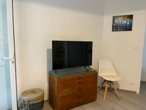 T2! 3 Ou 4 Personnes Centre Ville Neuf Avec Garage Sanary-sur-Mer Dış mekan fotoğraf