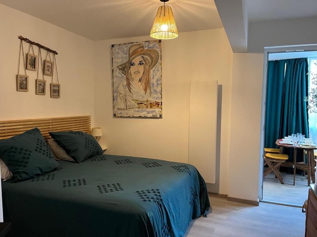 T2! 3 Ou 4 Personnes Centre Ville Neuf Avec Garage Sanary-sur-Mer Dış mekan fotoğraf