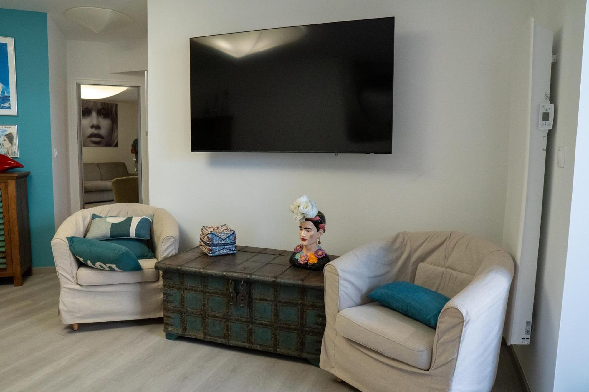 T2! 3 Ou 4 Personnes Centre Ville Neuf Avec Garage Sanary-sur-Mer Dış mekan fotoğraf